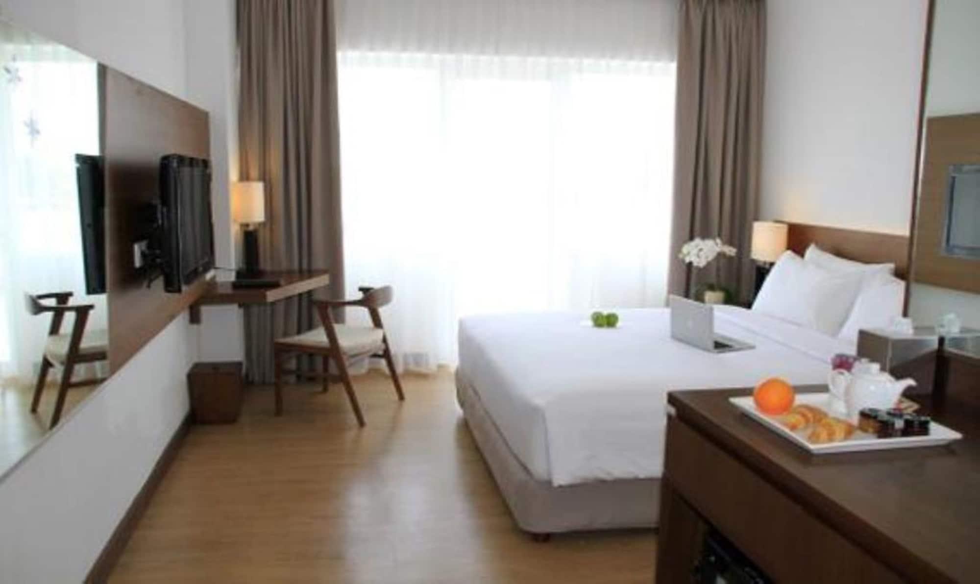 อัลเลียม ทังเกรัง โฮเต็ล Hotel ทังเกอรัง ภายนอก รูปภาพ