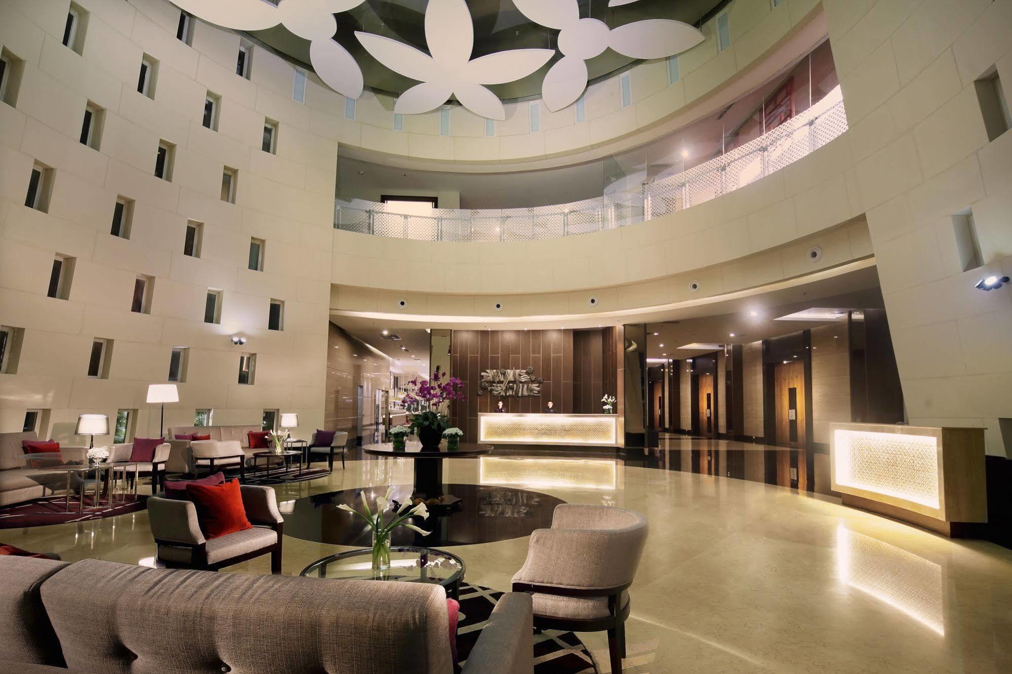 อัลเลียม ทังเกรัง โฮเต็ล Hotel ทังเกอรัง ภายนอก รูปภาพ